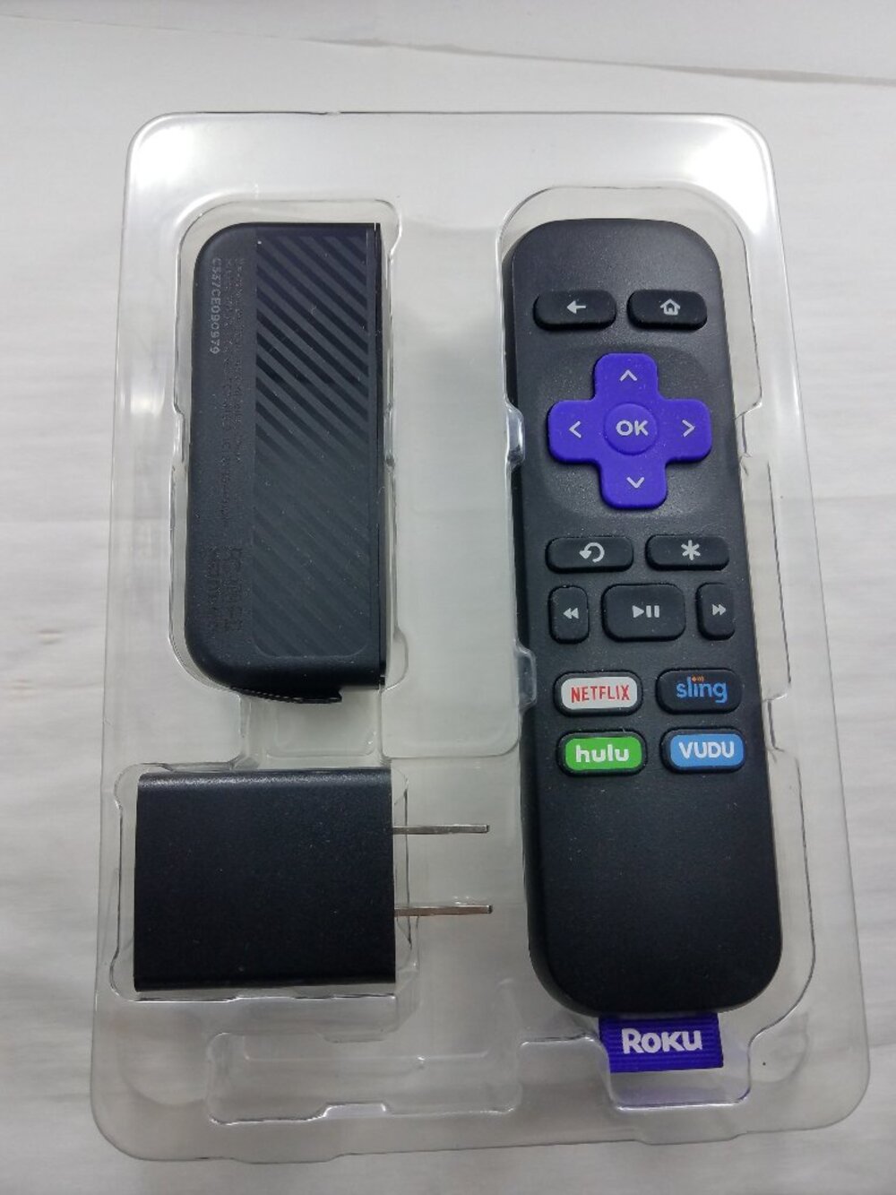 Roku 3910RW Express+ (6th Generation) HD Media Streamer - Black - Picture 2 of 6